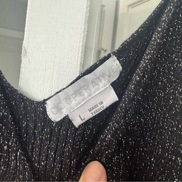 Shimmering Black & Silver Tank - Picture 4 of 5